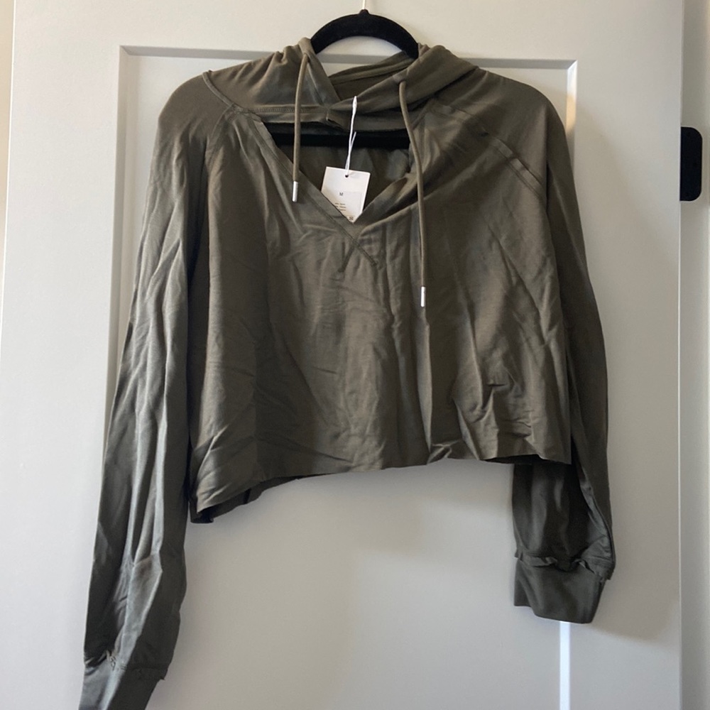 Halara cropped peek a boo hoodie